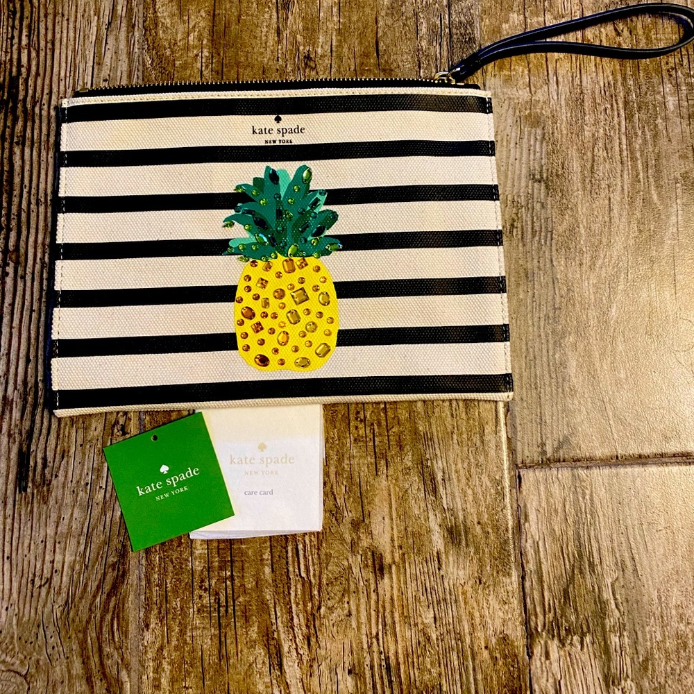 Kate Spade Pineapple Wristlet 🍍